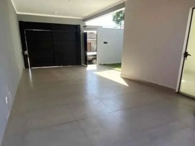 Imagem 2: Casa em Petrópolis - a Pronta Entrega