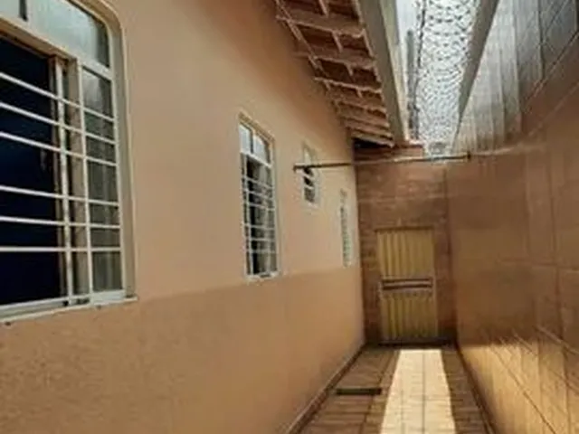 Imagem: Linda Casa no Cachoeira Dourada em Goiânia
