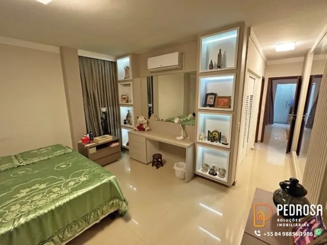 Imagem 2: Casa com 455 M2 - 4 Suítes - Escritório - Área Gourmet - Bosque das Palmeiras - 4 Vagas