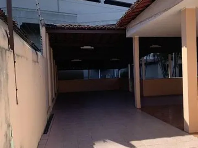 Imagem 7: Casa para Aluguel Fins Comerciais com 1500 M2 com 3 Quartos em Messejana - Fortaleza - Ce