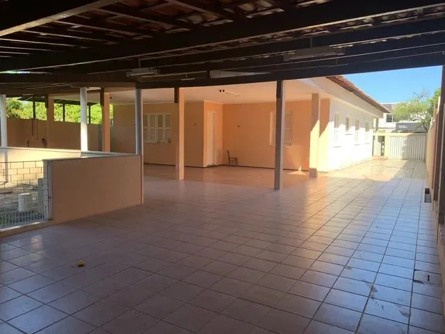 Imagem 9: Casa para Aluguel Fins Comerciais com 1500 M2 com 3 Quartos em Messejana - Fortaleza - Ce