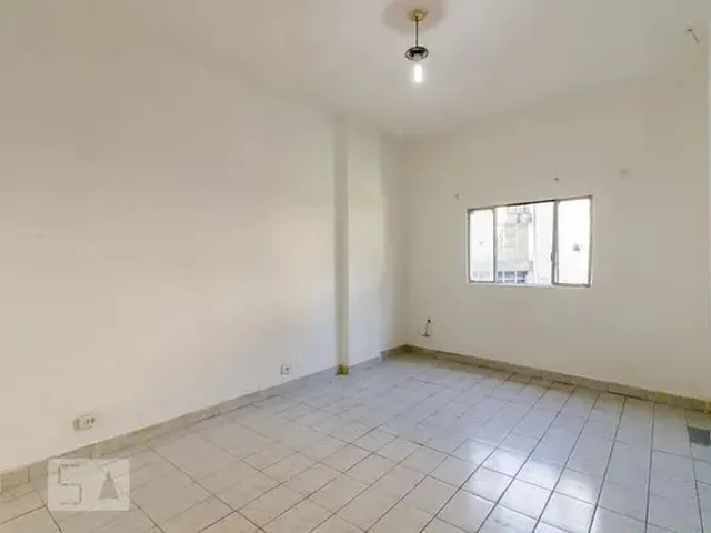 Imagem: O studio possui 1 Dormitório, 1 Banheiro, 27m² de Área e