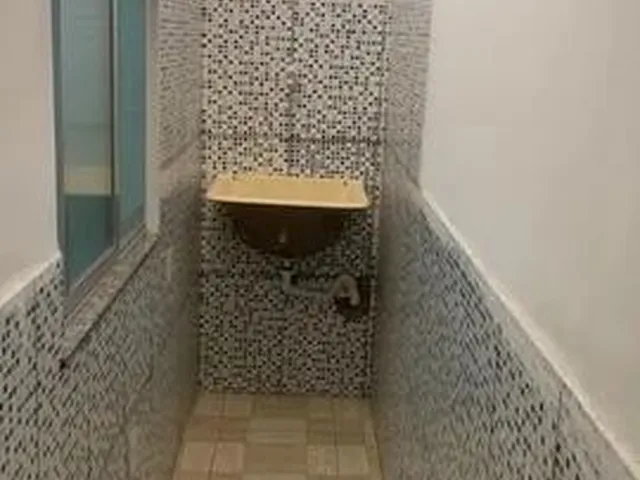Imagem 5: Aluga-Se Casa com 2 Quartos ( Wpp *