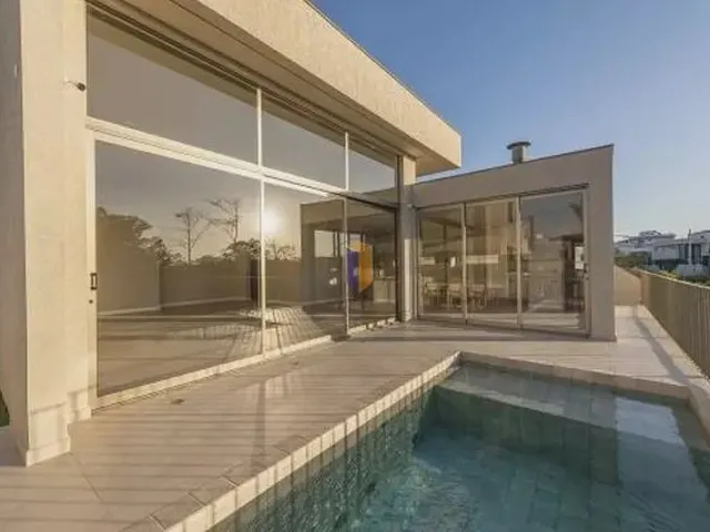Imagem: Casa Térrea com 3 Suítes - Condomínio