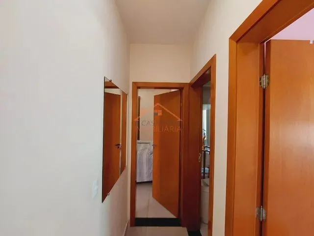 Imagem 11: Apartamento 03 Quartos, Sendo 01 Suíte em Prédio Individual Contendo Elevador no Bairro
