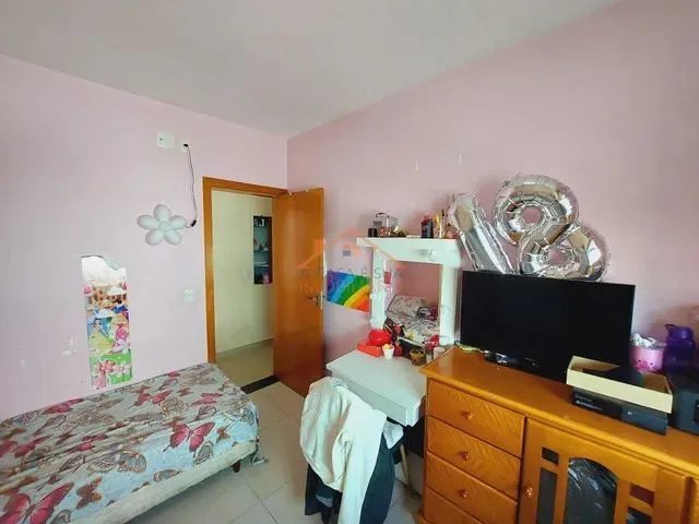 Imagem 15: Apartamento 03 Quartos, Sendo 01 Suíte em Prédio Individual Contendo Elevador no Bairro