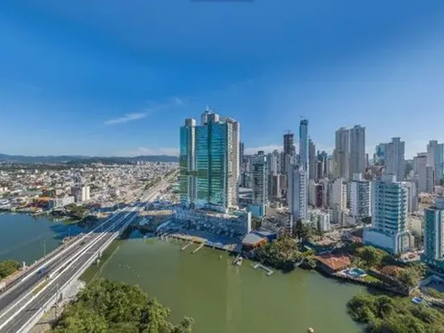 Imagem: Apartamento com 4 Dormitórios À Venda