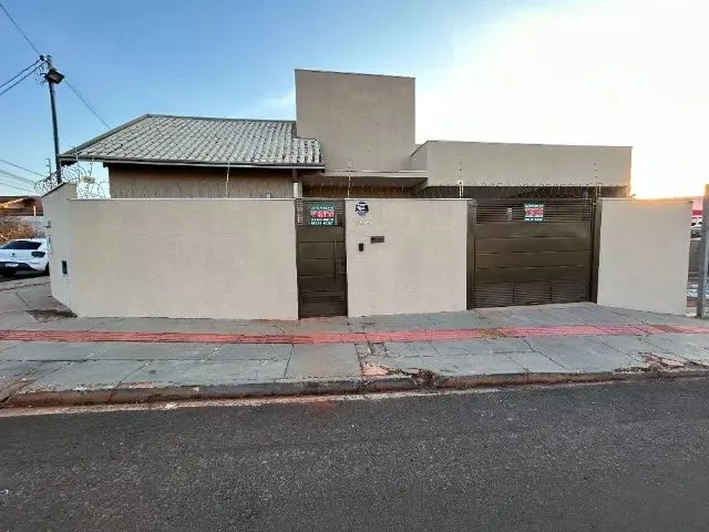 Imagem: Casa Térrea Próximo a Avenida Toros Puxian