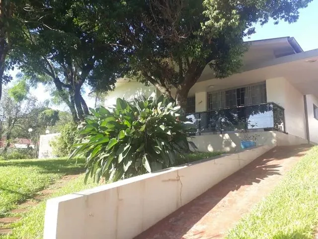 Imagem 3: Casa com Amplo Terreno