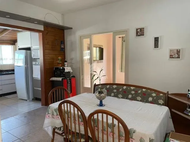 Imagem: Casa com 3 Dormitórios, 1 Suíte com Piscina