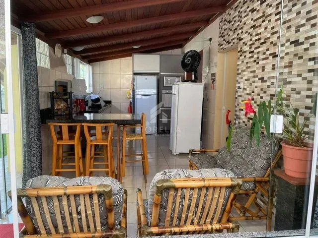 Imagem 14: Casa com 3 Dormitórios, 1 Suíte com Piscina, no Bairro Jardim Janaina, em Biguaçu