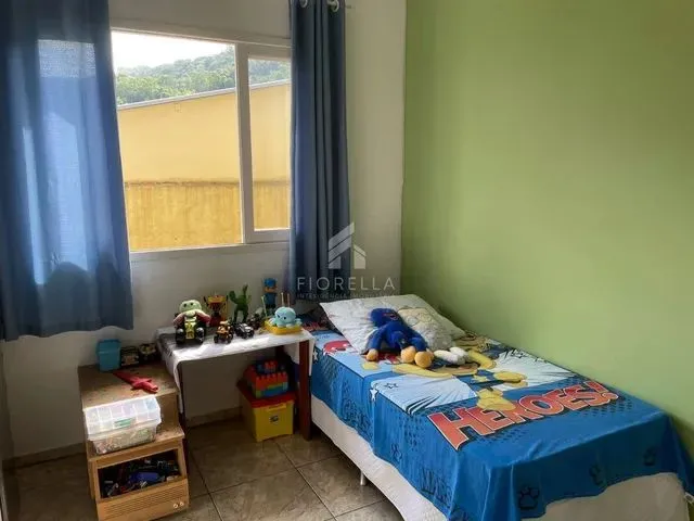 Imagem 2: Casa com 3 Dormitórios, 1 Suíte com Piscina, no Bairro Jardim Janaina, em Biguaçu