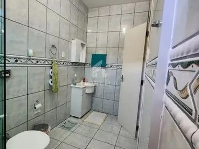 Imagem 9: Casa com 3 Dormitórios, 1 Suíte com Piscina, no Bairro Jardim Janaina, em Biguaçu