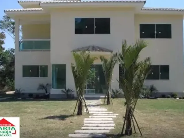 Imagem: Casa com 4 Quartos no Condominio Pedra Verde