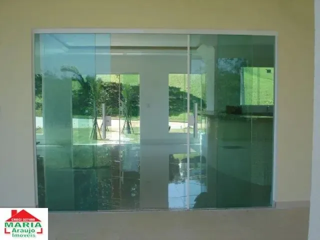 Imagem 4: Casa com 4 Quartos no Condominio Pedra Verde Cod:17