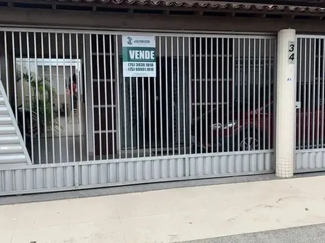 Imagem: Oportunidade - Casa com Quatro Quartos Sendo