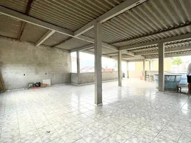 Imagem 2: Casa Linear 3 Quartos com Suíte, Terraço , 3 Vagas e Quintal