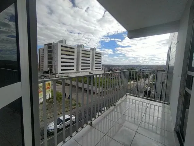 Imagem: Alugo Apartamento com 3 Quartos na Rua da