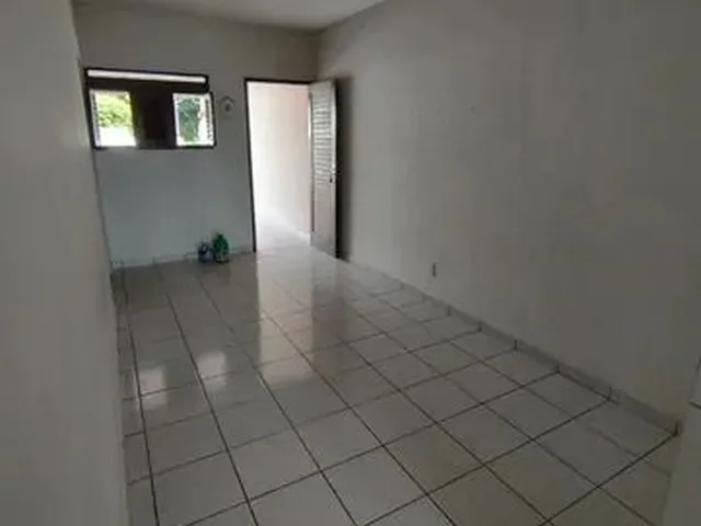 Imagem 2: Casa para Aluguel Possui 60 Metros Quadrados com 3 Quartos em Funcionários - João