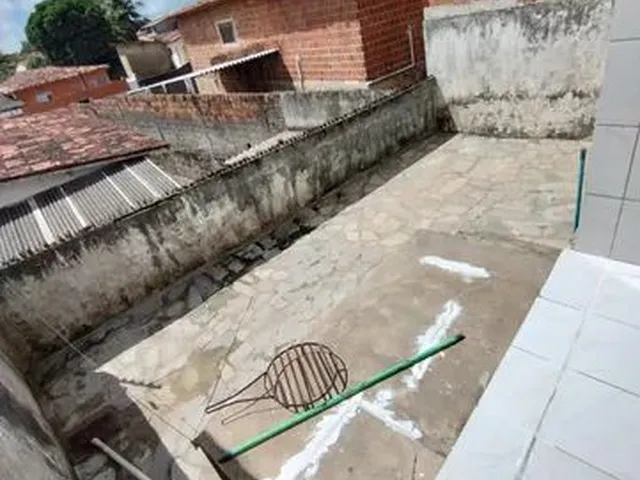 Imagem 3: Casa para Aluguel Possui 60 Metros Quadrados com 3 Quartos em Funcionários - João