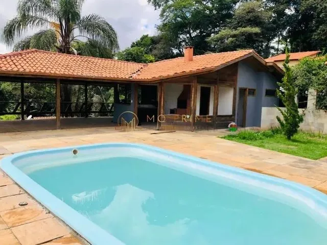 Imagem: Casa Linda com 4 Suítes no Condomínio