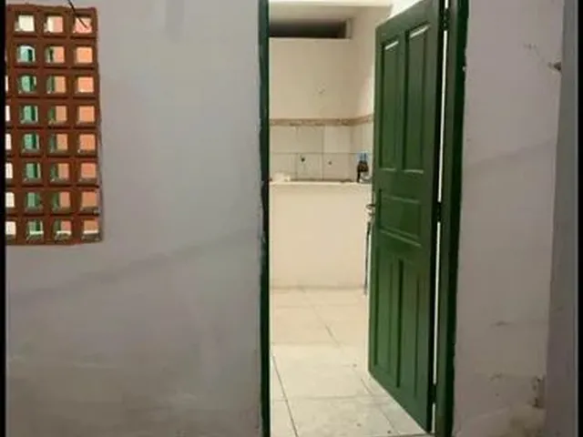 Imagem: Alugo Casa em Vila na Condor!