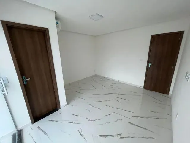 Imagem 8: Adrianópolis - Casa Duplex para Locação