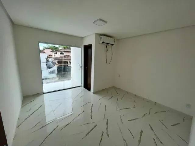Imagem 9: Adrianópolis - Casa Duplex para Locação