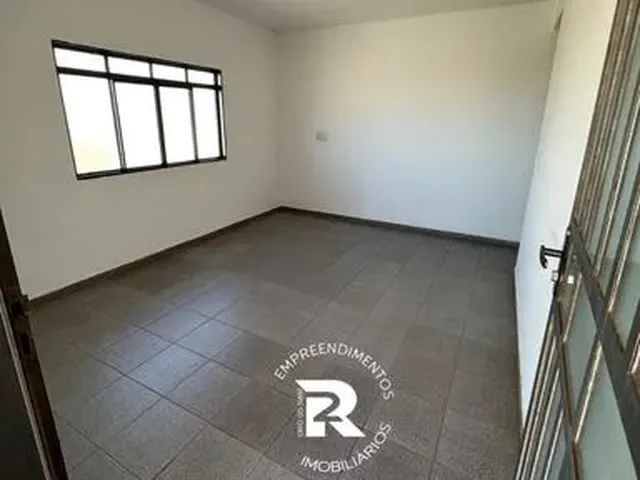 Imagem: Alugo Apartamento com 2 Quartos na Rua do