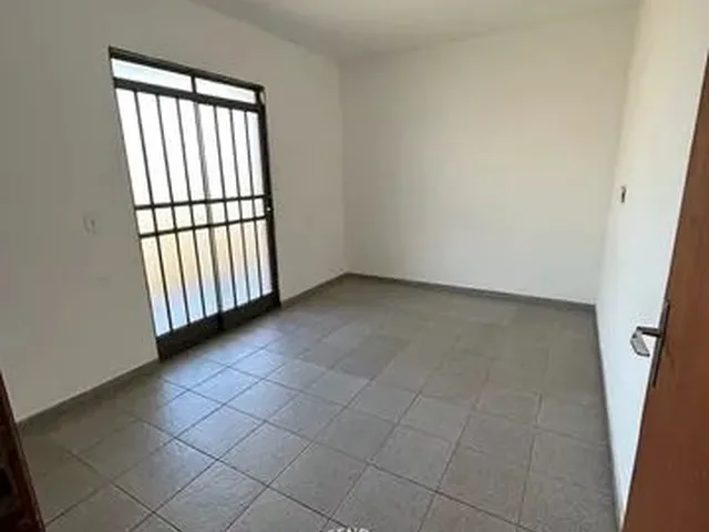 Imagem 3: Alugo Apartamento com 2 Quartos na Rua do Comércio, Luzia?Nia/Go