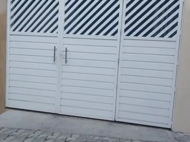 Imagem: Aluga-Se Casa com Garagem