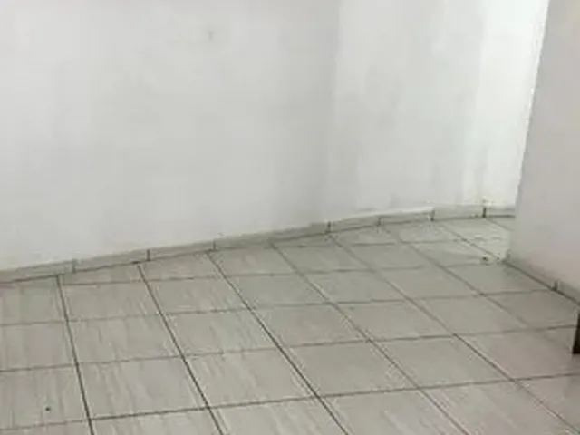 Imagem 1: Título: Alugo 1 Cômodo e Cozinha - 500 Reais - na Líder