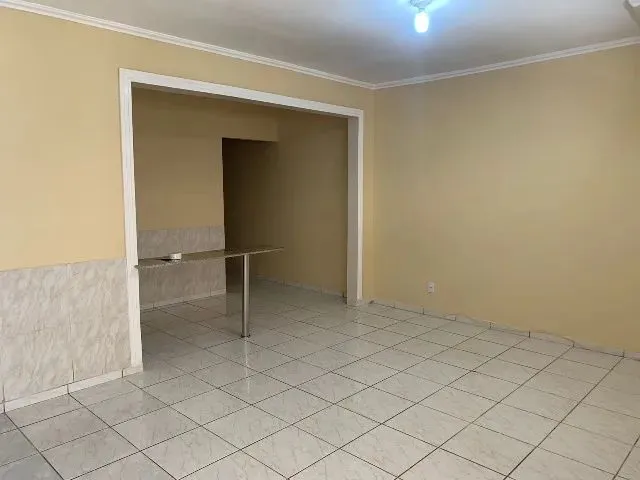 Imagem 10: Aluguel de Excelente Imóvel 2 Quartos (1 Suíte) com Garagem
