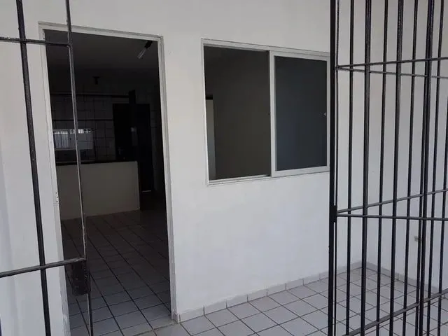 Imagem: Casa em Condomínio Fechado com Piscina