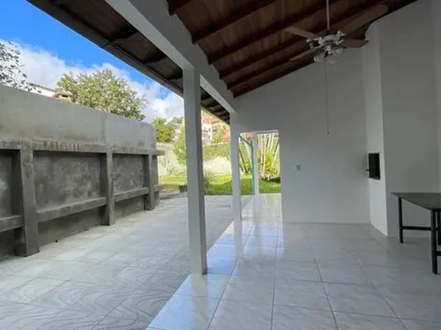 Imagem 2: Casa com 4 Quartos em Glória - Porto Alegre - Rs