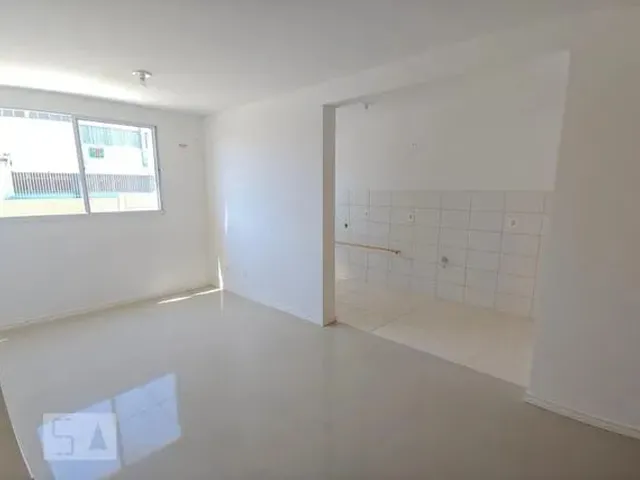 Imagem: O apartamento possui 2 Dormitórios, 1 Banheiro, 1 Vaga na