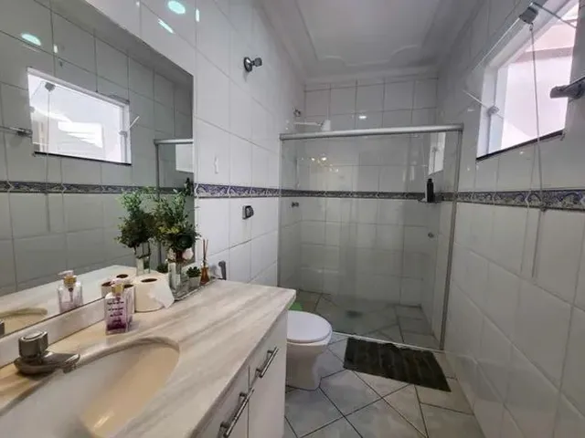 Imagem 10: Casa para Venda com 190 Metros Quadrados com 3 Quartos em Parque Jacaraípe - Serra - Es