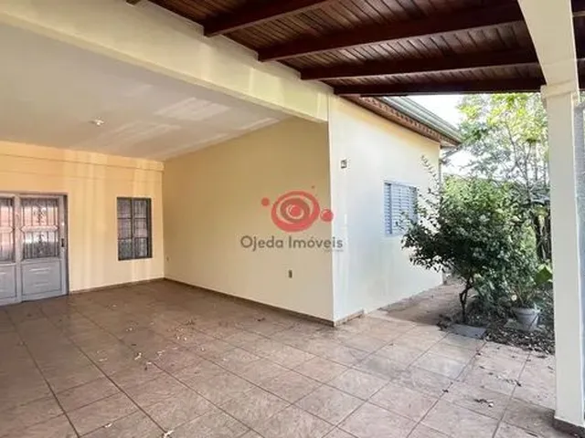 Imagem: Casa Ampla com 4 Quartos Sendo 1 Suíte