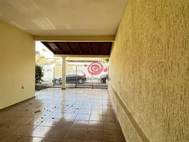 Imagem 2: Casa Ampla com 4 Quartos Sendo 1 Suíte