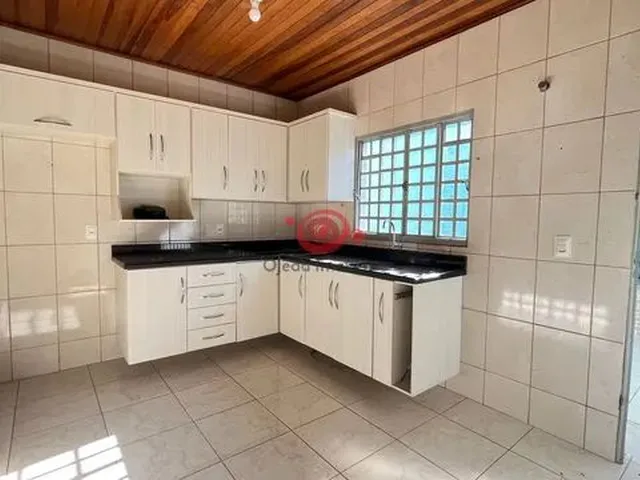 Imagem 3: Casa Ampla com 4 Quartos Sendo 1 Suíte