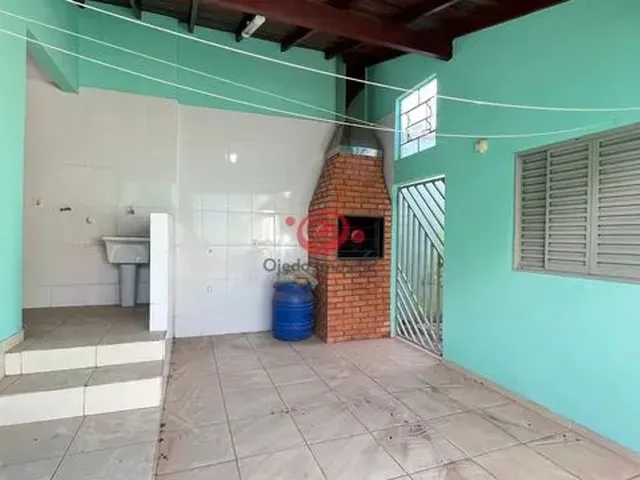 Imagem 4: Casa Ampla com 4 Quartos Sendo 1 Suíte