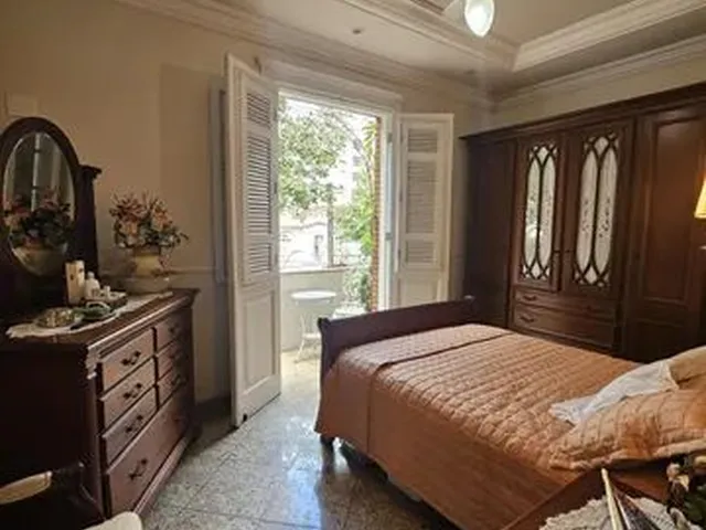 Imagem: 2 Quadras da Praia! 2 Dorms Escritório