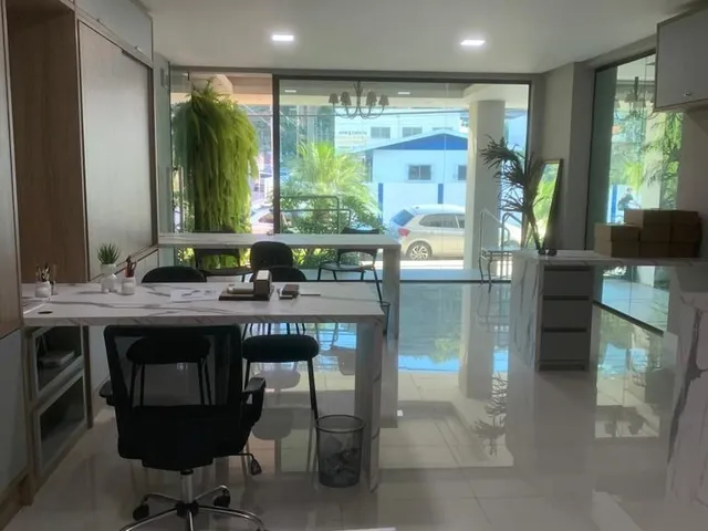 Imagem: Sala Comercial Á Venda no Centro de Itajaí