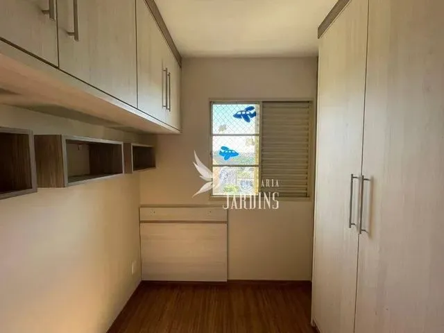 Imagem 3: Apartamento com 3 Dormitórios À Venda, 60 M² por R$ 170.000,00 - Industrial