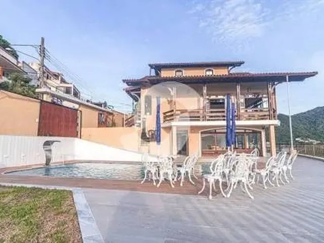 Imagem: Casa para Venda com Vista para Praia de