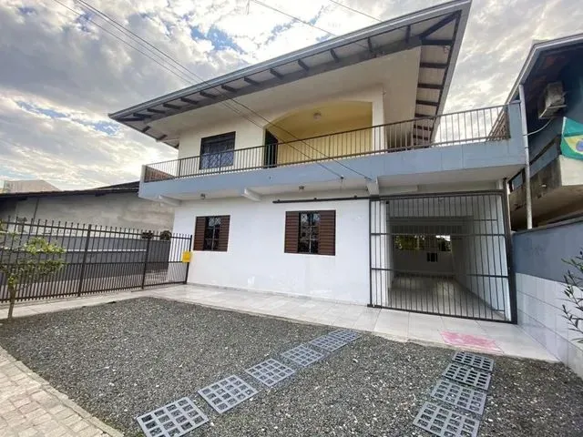 Imagem: O apartamento possui 2 Dormitórios, 2 Banheiros, 2 Vagas