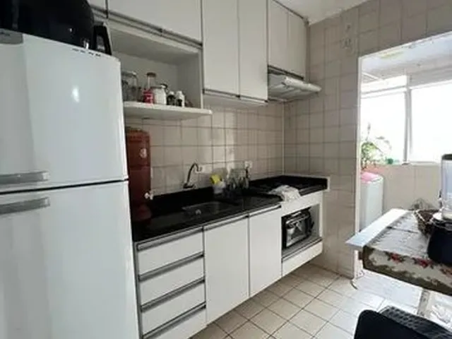 Imagem 9: Apartamento com 2 Quartos para Alugar por R$ 1100.00, 53.55 M2 - Hauer - Curitiba/Pr