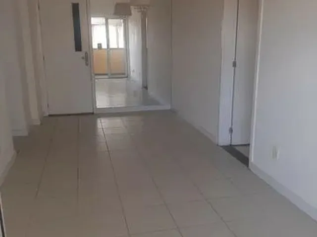Imagem 10: Lauro 2/4, Semi Mobiliado (Armários), Nascente, Amplo, Varanda e Ótima Localização!