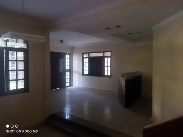 Imagem 4: Aluga-Se Casa Duplex Sendo 5/4 (3 Suíte