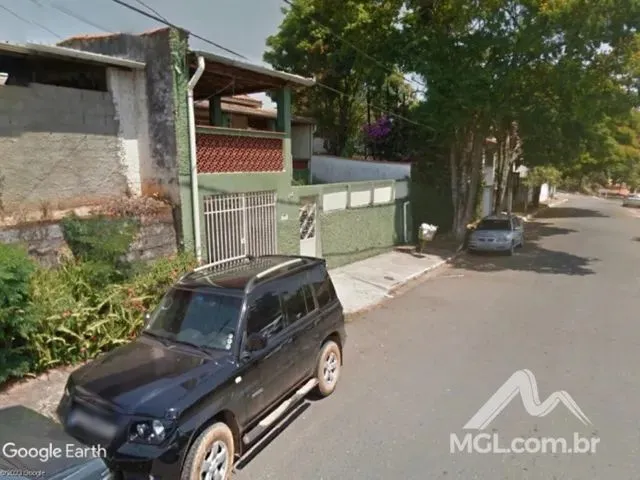 Imagem: Caxambu/Mg Casa com 3 Quartos no Bairro